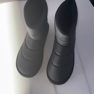 Lands' End Women's Black Winter Boots